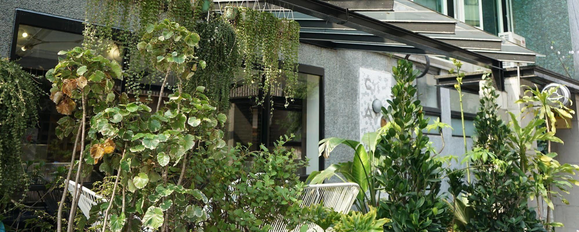 Nihao Cafe Hotel Taipei Exterior photo